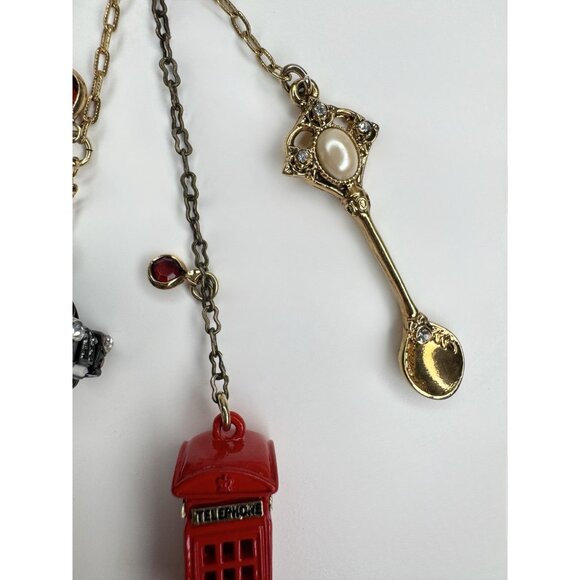 Betsey Johnson Royal Engagement Telephone Booth Tea Ribbon Bow Charm Necklace - Picture 7 of 8